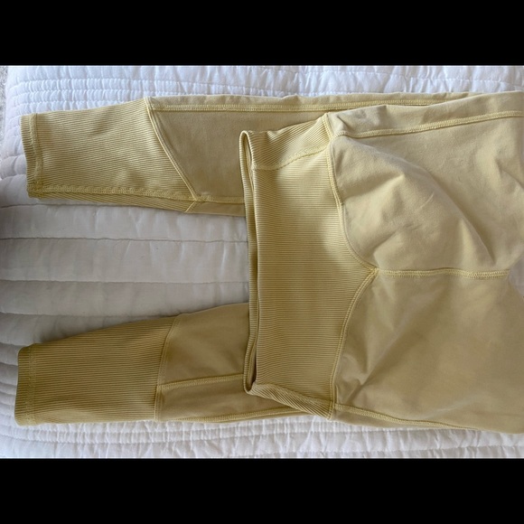 Alo High Waist Sueded Lounge Leggings - Picture 4 of 4